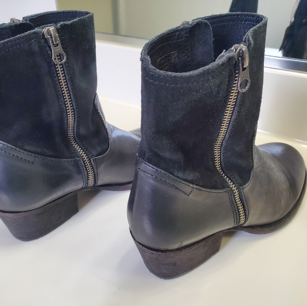 H BY HUDSON Riley Zip-Up Ankle Bootie - Picture 7 of 12